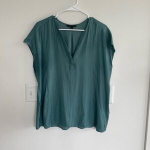 Banana Republic Blouse